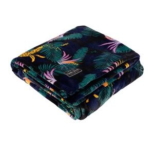 Lug Cuddle Throw Luxe Leopard